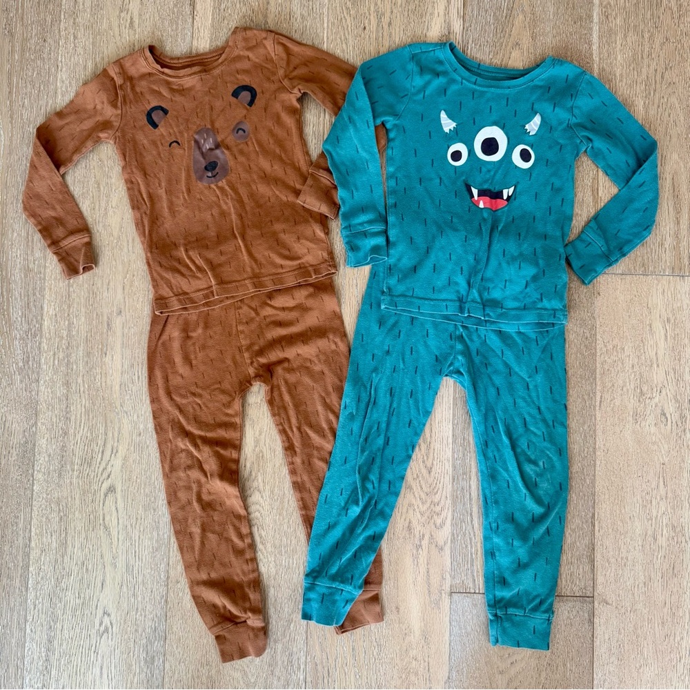 Set of Two Old Navy Pajamas Size 4T